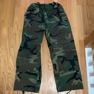 Military Cold Weather Trousers — Medium Regular